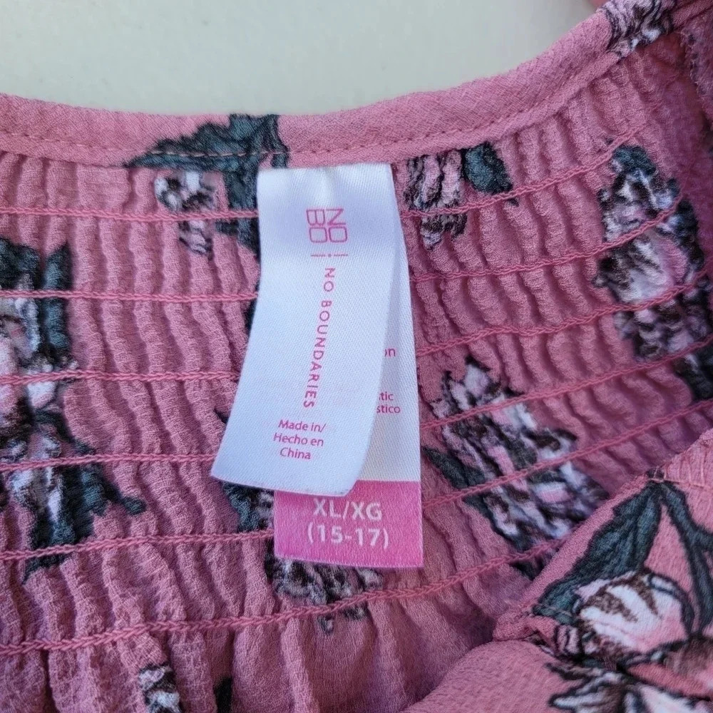 No Boundaries Top Size Junior XL (15-17) Floral Mauve-Blush  Pink Cap Sleeves - Picture 8 of 9